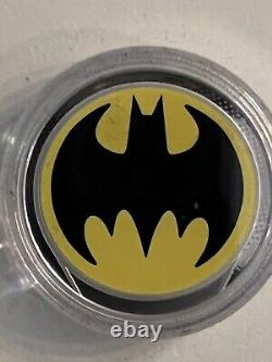 2019 99.99% Pure Silver. Glow-in-the-dark-coin. The Bat Signal